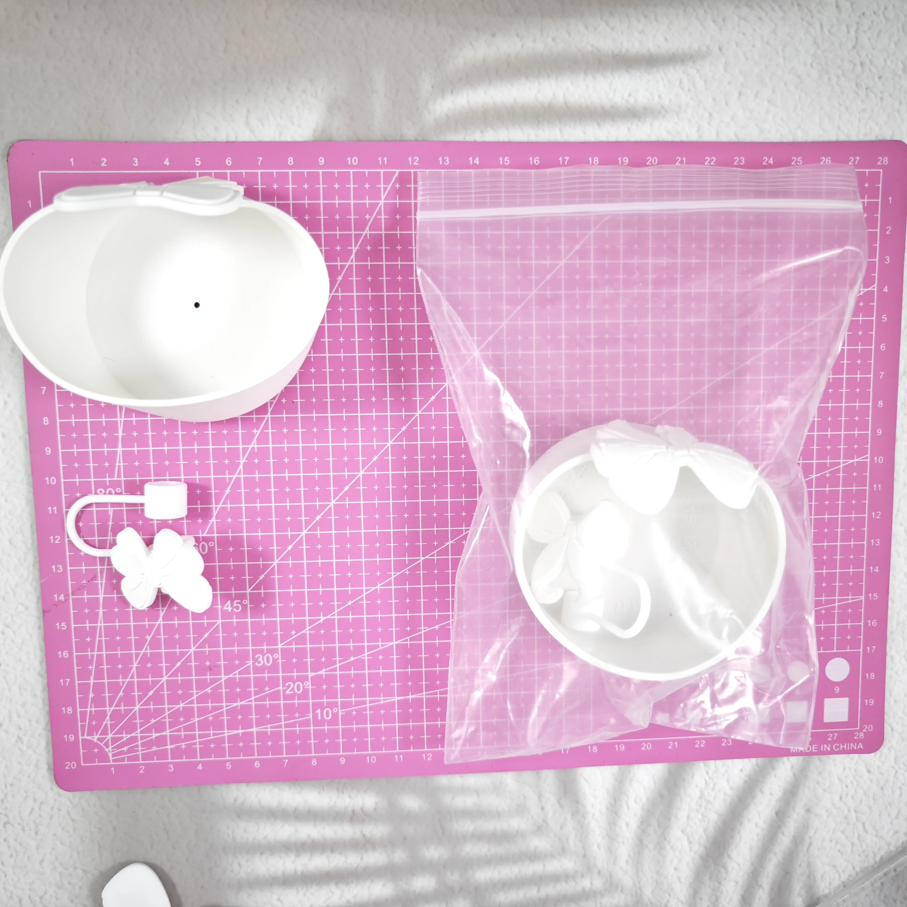 إكسسوارات الأكواب لفيونكة بيضاء أنيقة، وأكمام كوب سيليكون عالمية، وأكواب طازجة مضادة للانزلاق، ومياه قوية #5