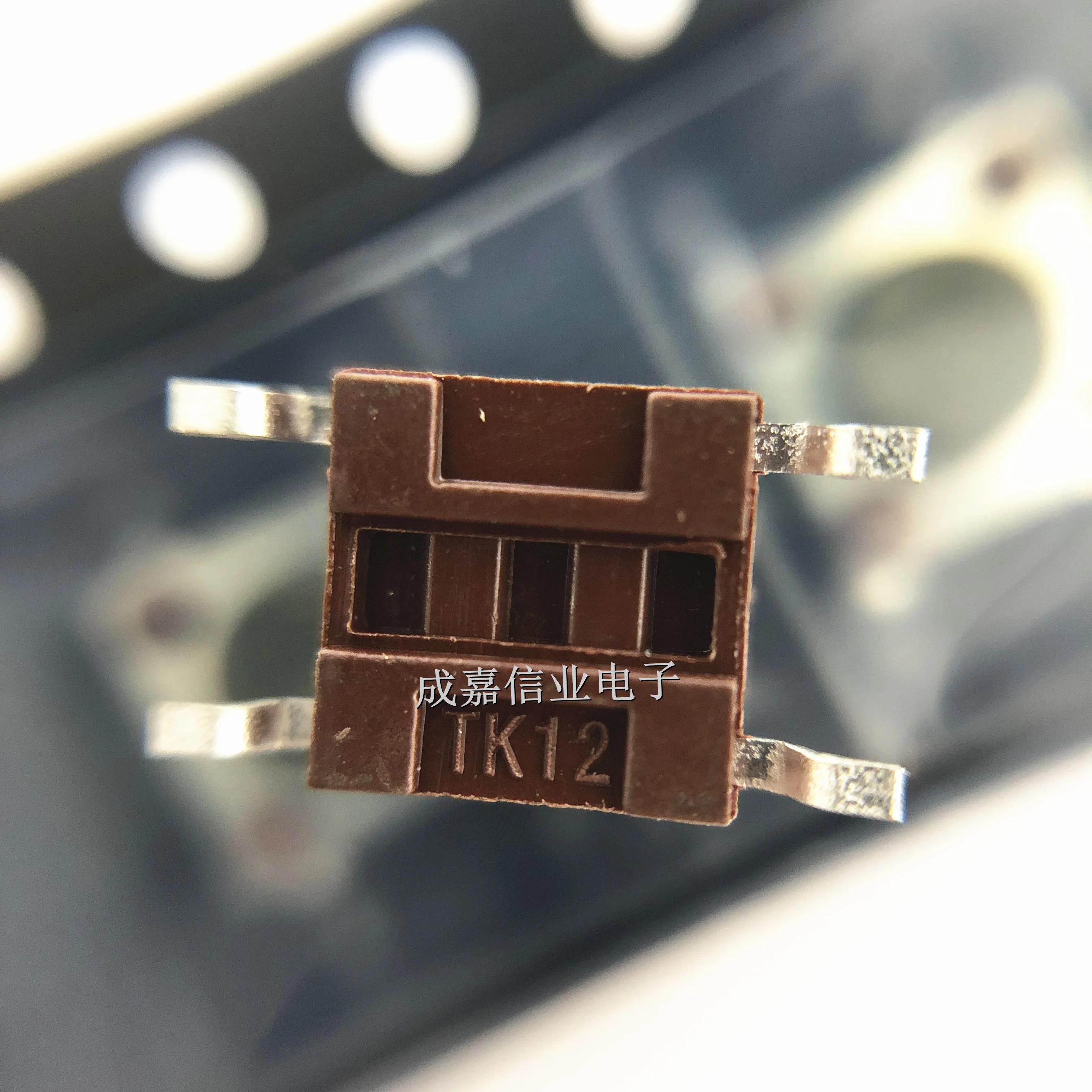 10pcs/Lot FSM4JSMATR Tactile Switches SPST OF(0N) RND SMT MINI PB TACT SWITCH 6X6X1.4mm