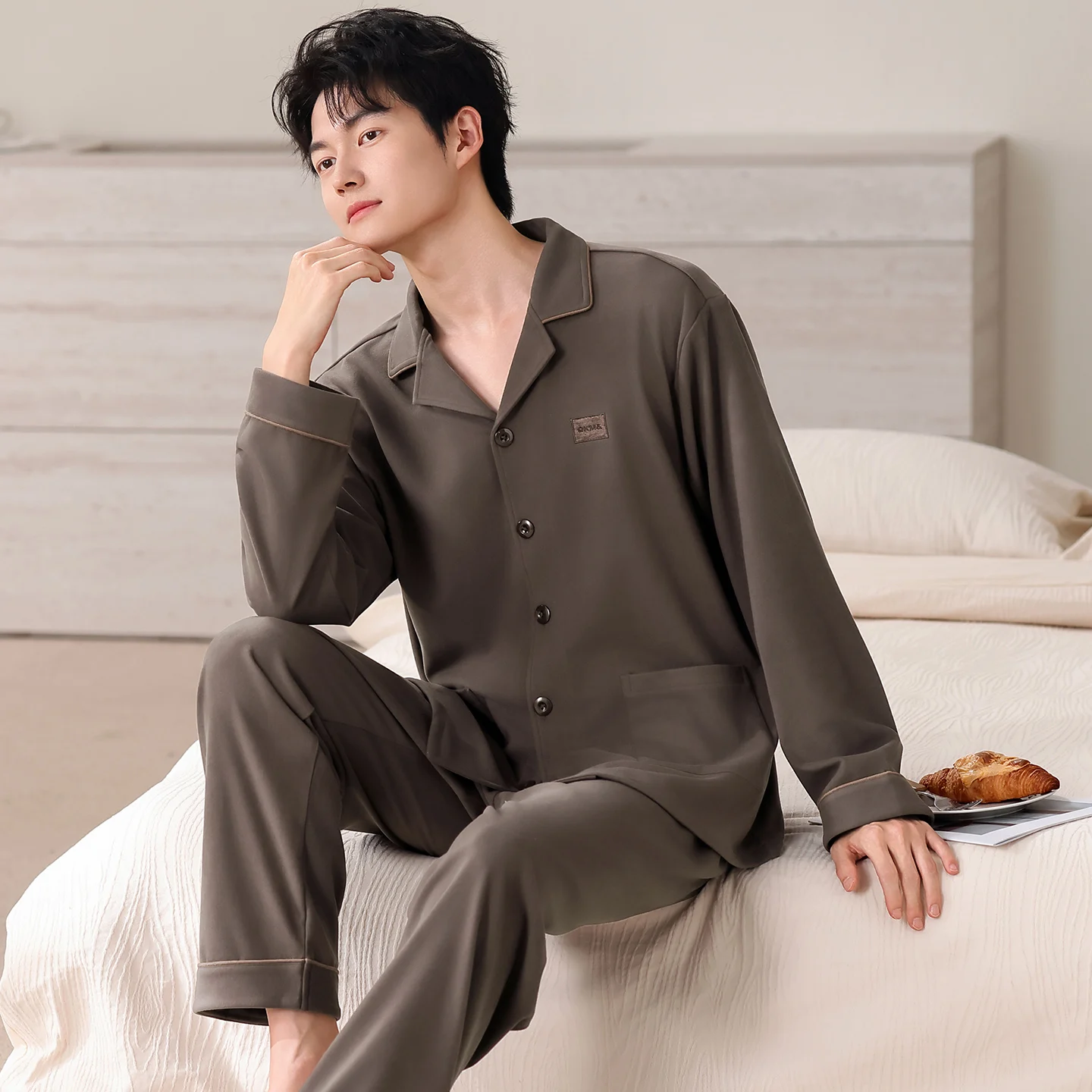 Men Pyjamas Set Keep Warm Thin Velvet Long Sleeve Men Pajamas Suit Autumn Nightwear Collar Pijamas Male Sleepwear Two Piece 4XL