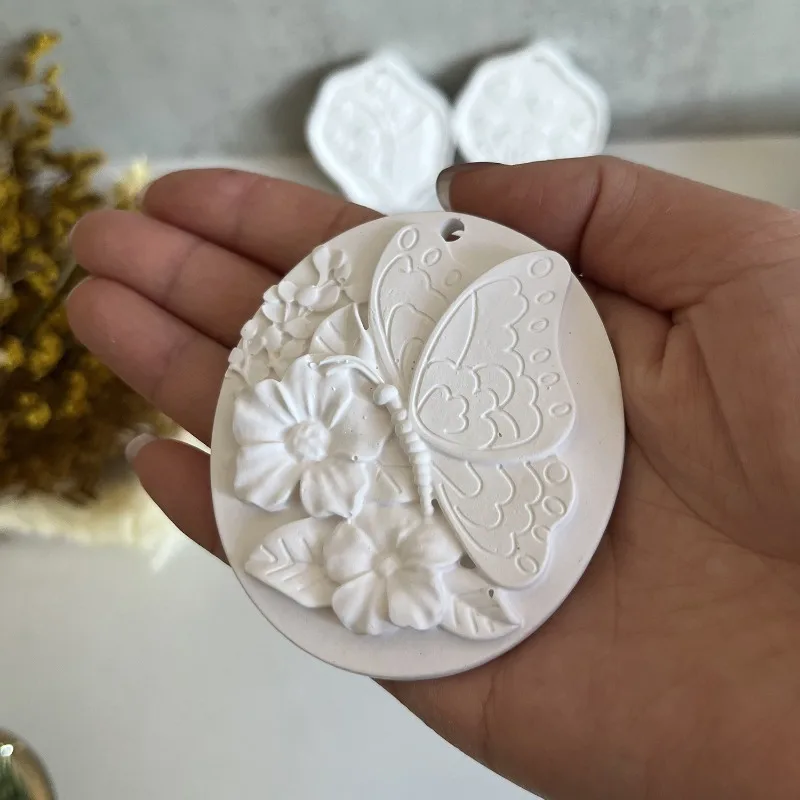 Flower Butterfly Silicone Mold DIY Pendant Aromatherapy Gypsum Resin Mould Car Gypsum Plaster Tagging Mold Wax Tablets Molds