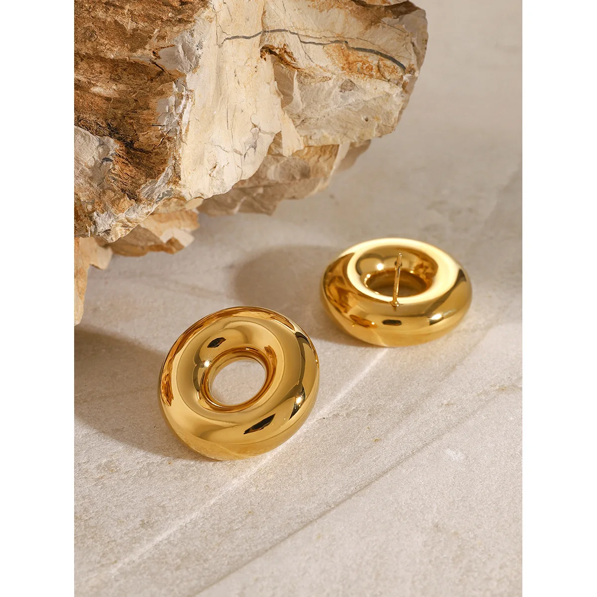 

Stainless Steel PVD 18K Gold Plated Tarnish Waterproof Round Hole Stud Earrings For Woman Jewelry Wholesale INS