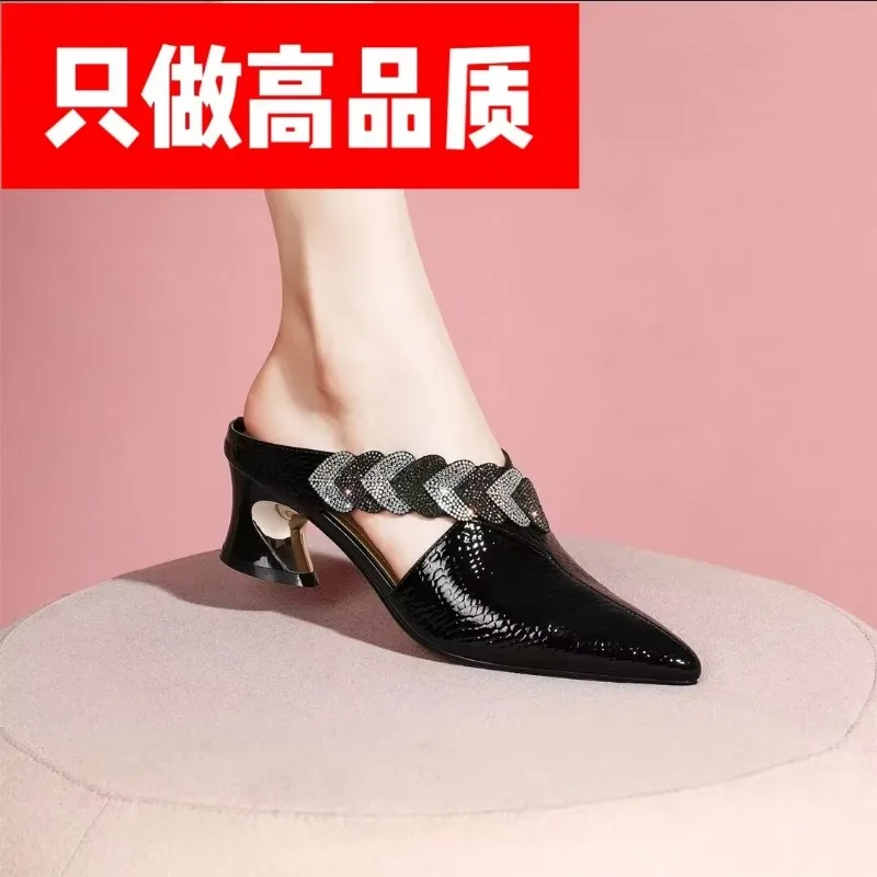 2024 High Quality Shoes for Women Autumn Women\'s Slippers Outdoor Closed Toe Mid Heel Fashion Commuting Daily Slippers Women