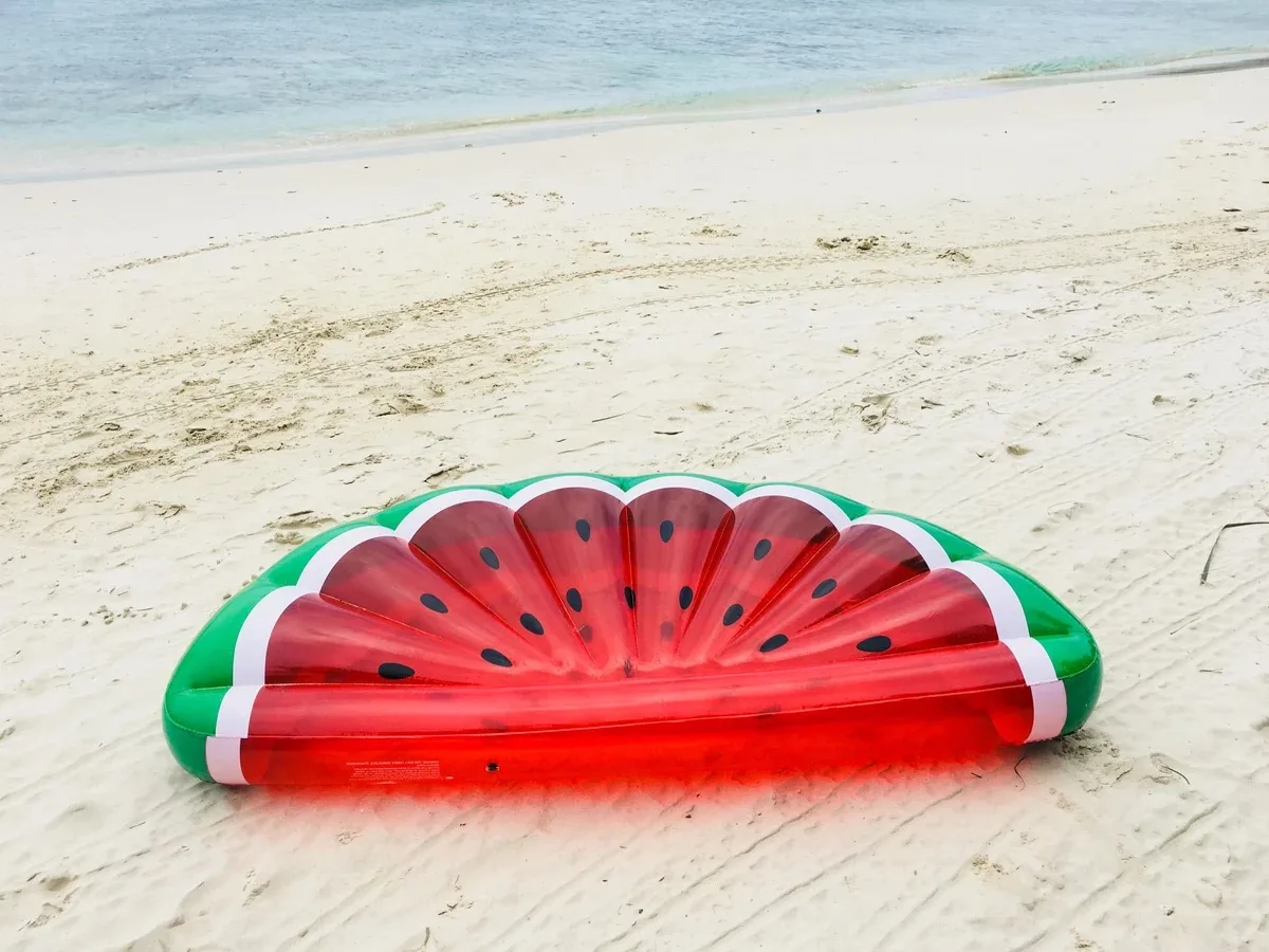 Water inflatable semicircle watermelon pineapple rainbow pizza cactus floating row floating bed swimming ring floating air cushi