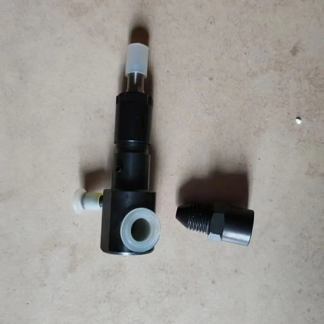 Fuel Injector For Yanmar L40 L48 L70 Chinese 170F 178F  714250-53101