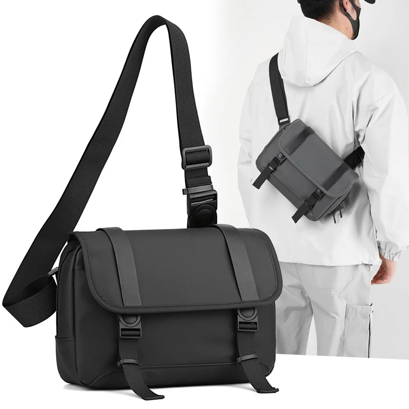 

1 commuter shoulder bag, men's business briefcase, casual leather film crossbody bag, vintage British messenger bag