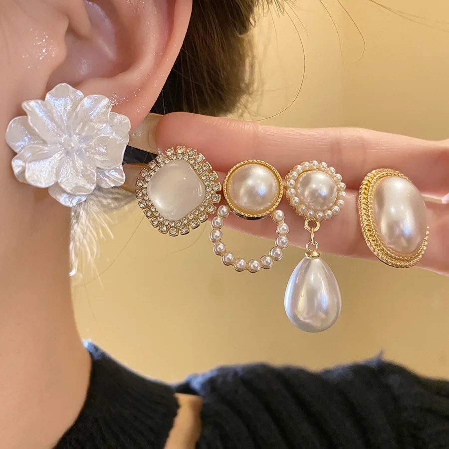 10 Pcs Round Geometric Imitation Pearl Stud Earrins for Women French Elegant White Flower Nail Earring Charms Party Jewelry Sets