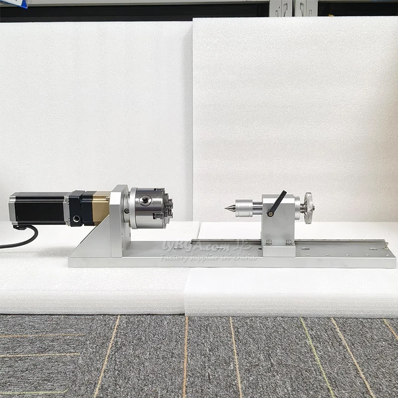 

Планетарный рельс LY, планетарный редуктор по оси А, 4-е передаточное число поворотной оси, 1:5, высота центра 80 мм с направляющей 600 мм