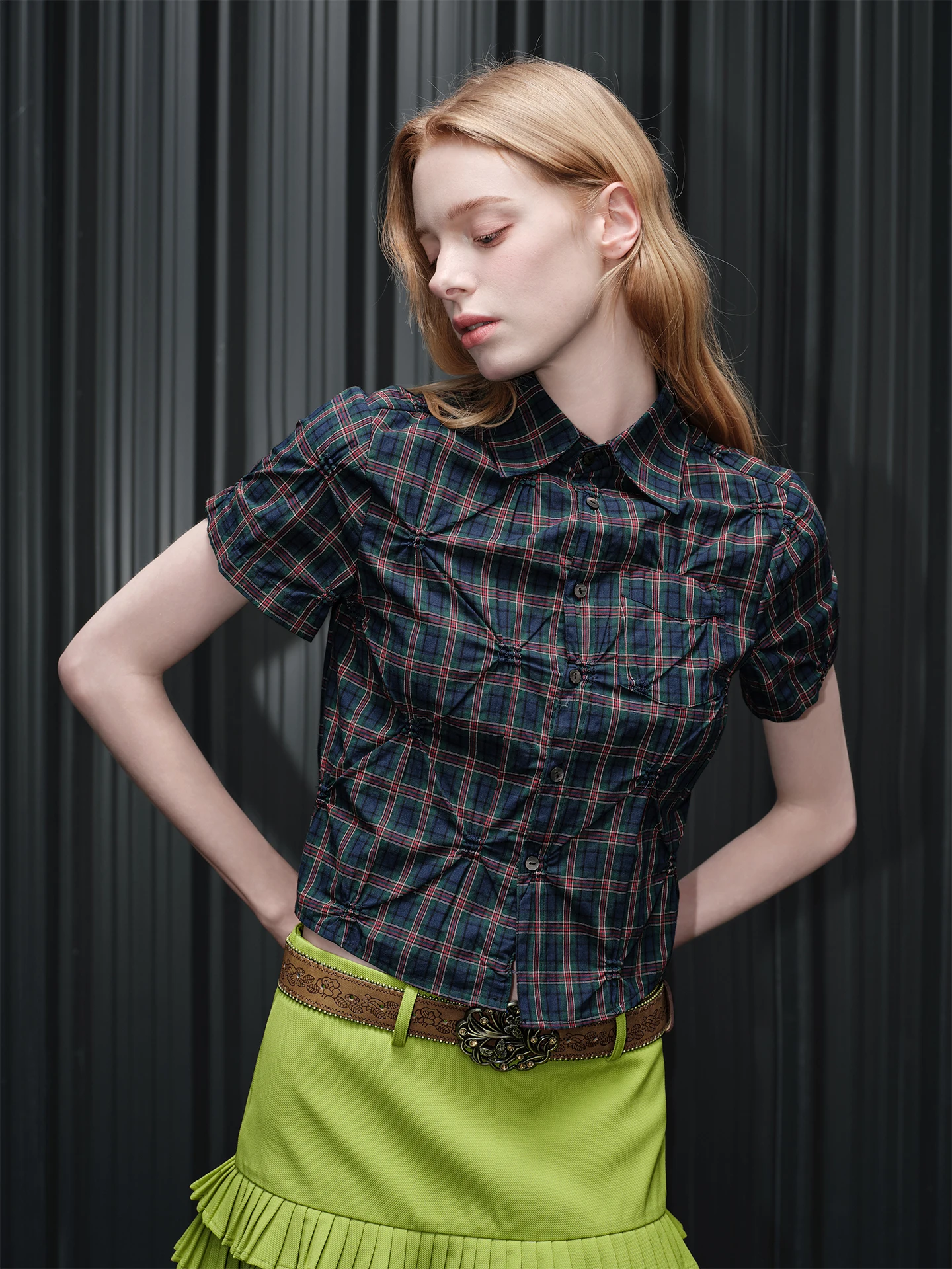 

Женская рубашка из чистого хлопка в клетку с коротким рукавом, новая коллекция весна-лето, элегантный укороченный фасон, уличный стиль, дышащая, комфортная, женская...