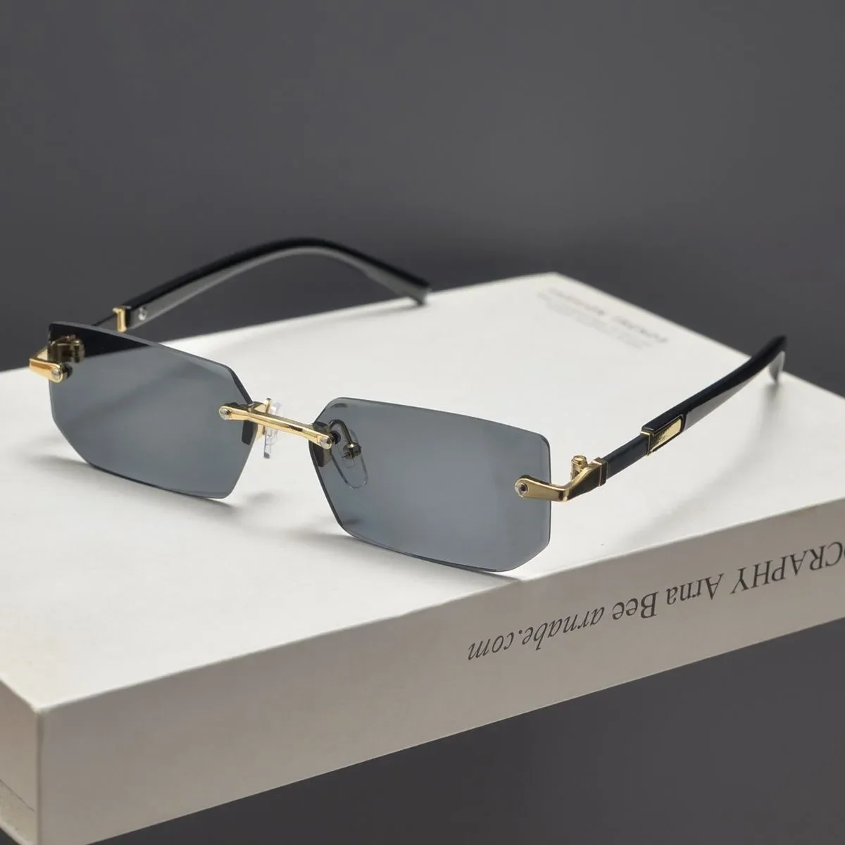 Rimless Rectangle Sunglasses Set — product information 1