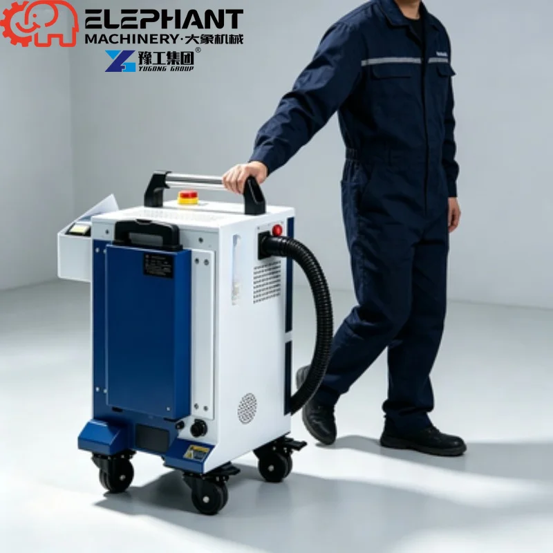 Handheld Water Cooled Continuous Laser Cleaning Machine 3000W Efficient Rust Remover For All Metal Surfaces