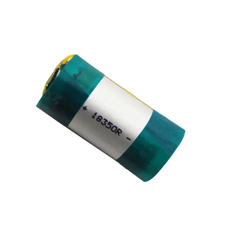 En el tablero de protección de batería de litio cilíndrico de 1200mAh 18350 3,7 V con microherramienta cigarrillo electrónico de juguete recargable Li-