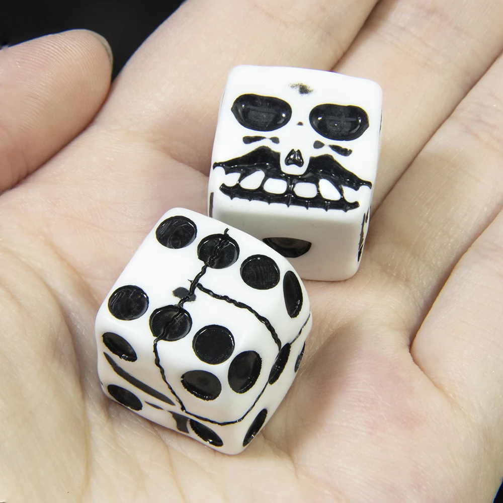 Criativo Skeleton Dice para Halloween, Funny Party Gift, Acessórios para Jogos de Tabuleiro, 6 Lados, Skull Dice, 2 Pcs, 6Pcs