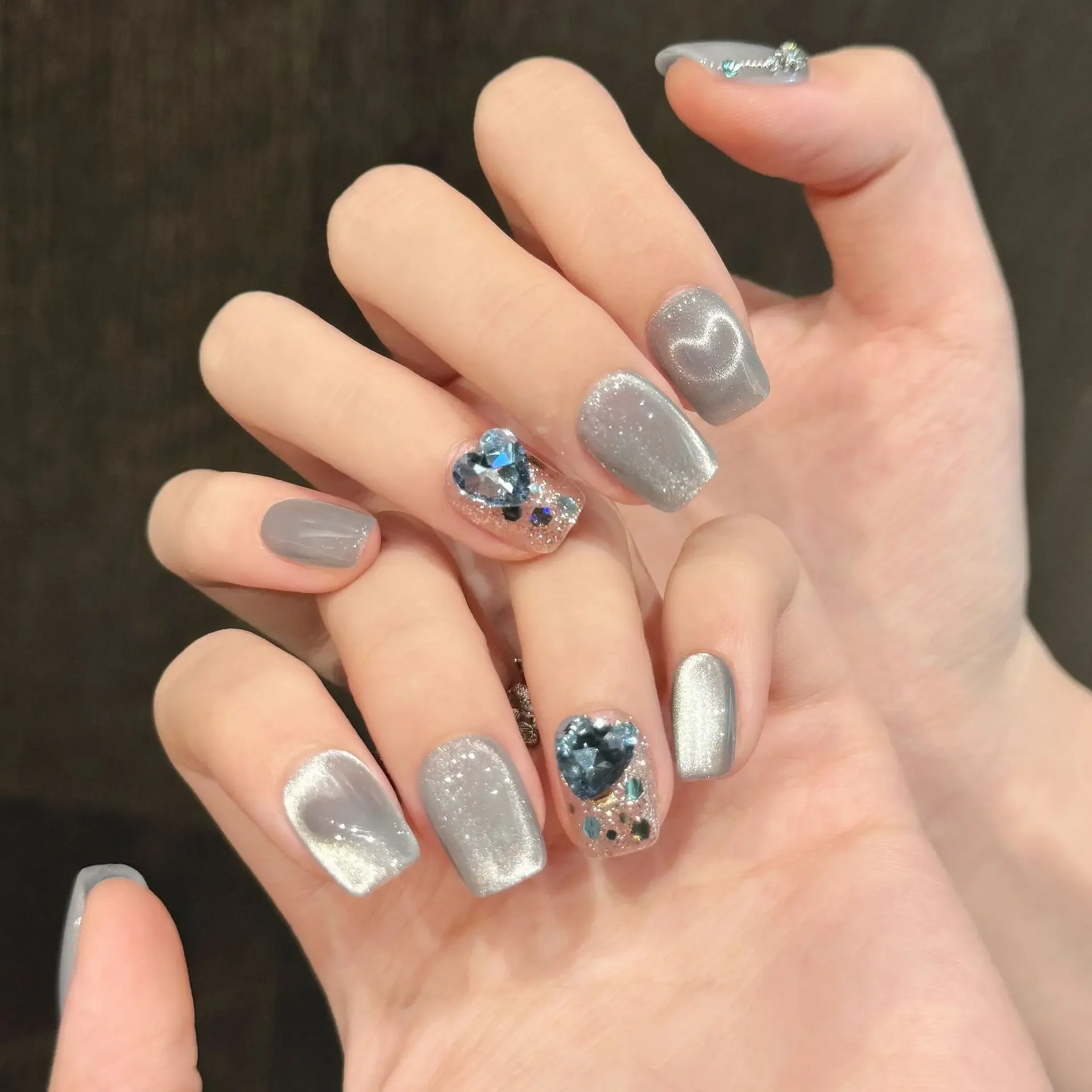 10 قطعة الصحافة اليدوية على الأظافر تلميح عين القط قصيرة البيضاوي وهمية مسمار الفن الأزرق بريق الماس الأظافر كاذبة يمكن ارتداؤها مانيكير الانتهاء #3