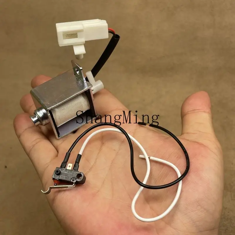 

CL is suitable for Great Wall Haval H2 automatic gear shift solenoid valve gear switch P gear shift mechanism lock card