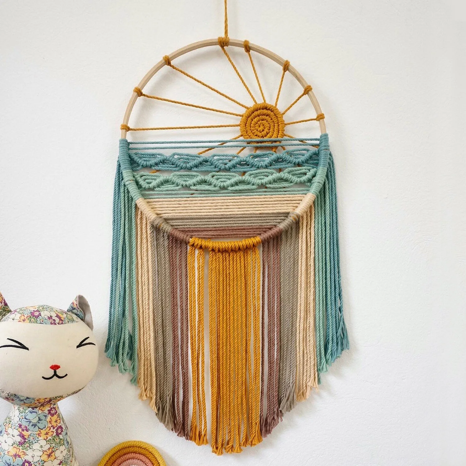 2026 Handwoven Bohemian Wall Hanging Colorful Round Tassel Tapestry Decor for Homestay Living Room Bedroom