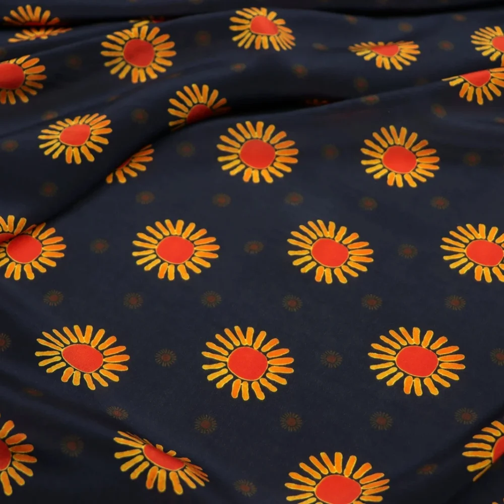 Sun Floral Small Dots Print Ready Goods 100% Natural Silk Crepe De Chine Fabric for Children Queen Male Overcoat Skirt Dress