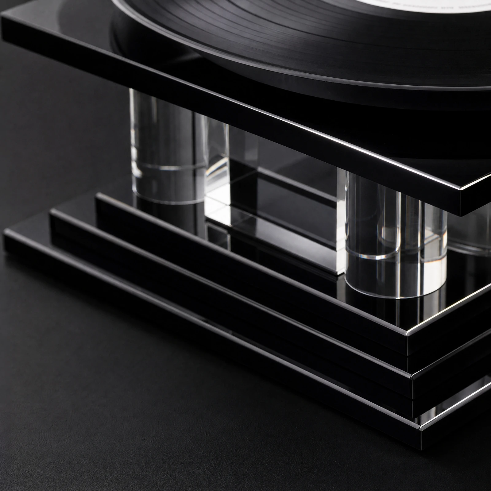 Decorative Display Piece Black Crystal Gramophone Ornament Vinylphonograph Design Decor Piece for Showroom, Study