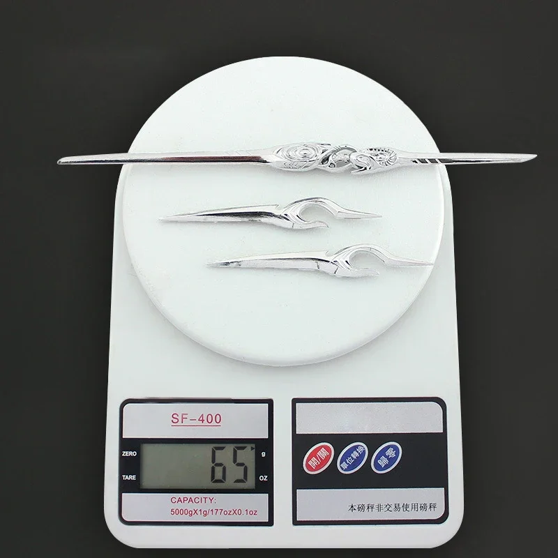 Juego de 3 piezas de cuchillo de lanzamiento de Cattelan javelin para niño, 22cm de arma de aleación de juguete, adornos de anime para niños