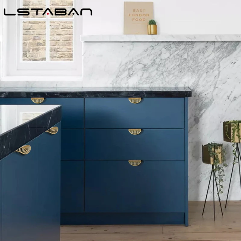 Modern Simple ปกปิด Handle ทองเหลือง Leaf ที่มองไม่เห็นดึงตู้เสื้อผ้าตู้ไวน์ตู้เฟอร์นิเจอร์ลิ้นชัก Golden ฮาร์ดแวร์ Knobs