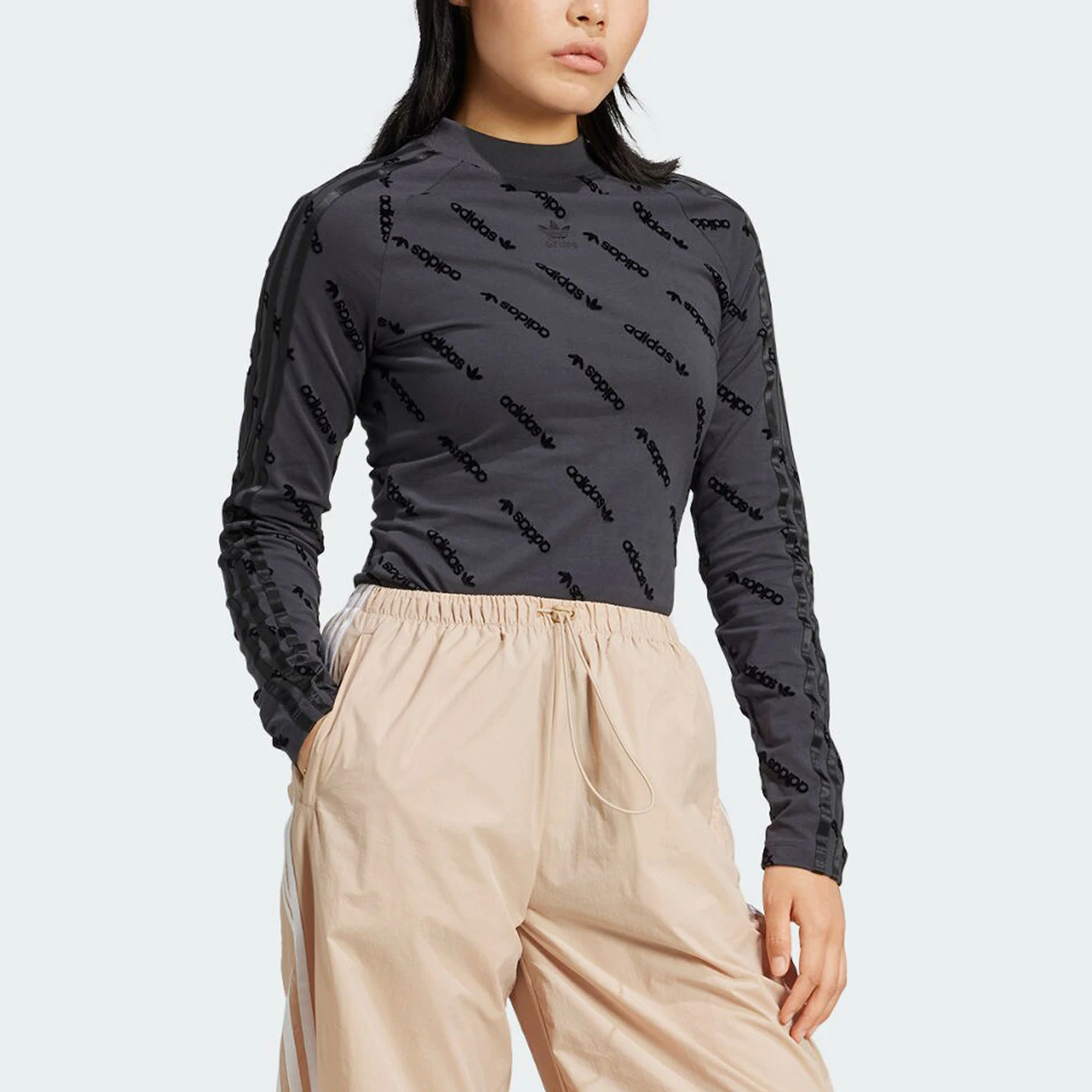 

Официальная женская облегающая футболка Adidas с круглым вырезом и длинными рукавами JE8355