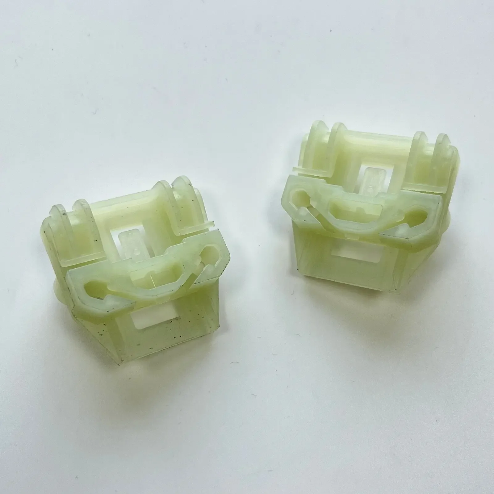 

Window Regulator Repair Clips Front For VW New Beetle 9C 1C 1C0837656 1998-2010