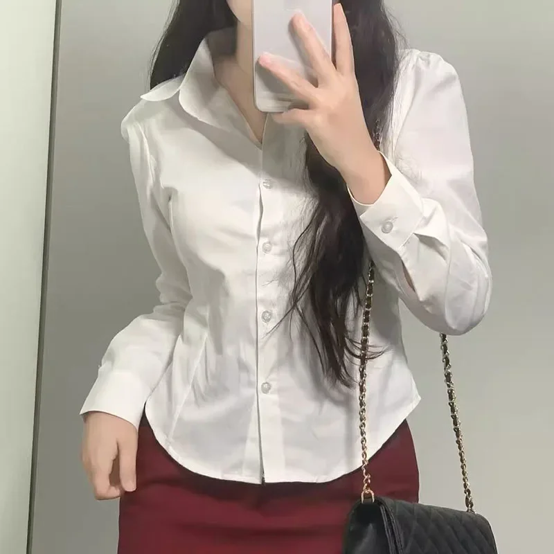 FANAN Preppy نمط قمصان بيضاء المرأة الكورية ضئيلة طويلة الأكمام مكتب قميص السيدات 2025 الربيع زر على الموضة التلبيب بلوزة قصيرة