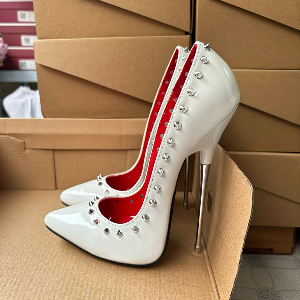 

НОВЫЙ модный дизайн, женские туфли-лодочки с серебряными заклепками, туфли на очень высоком каблуке 16 см, белые туфли на шпильке для танцев на пилоне, дикая вечеринка, обувь на заказ