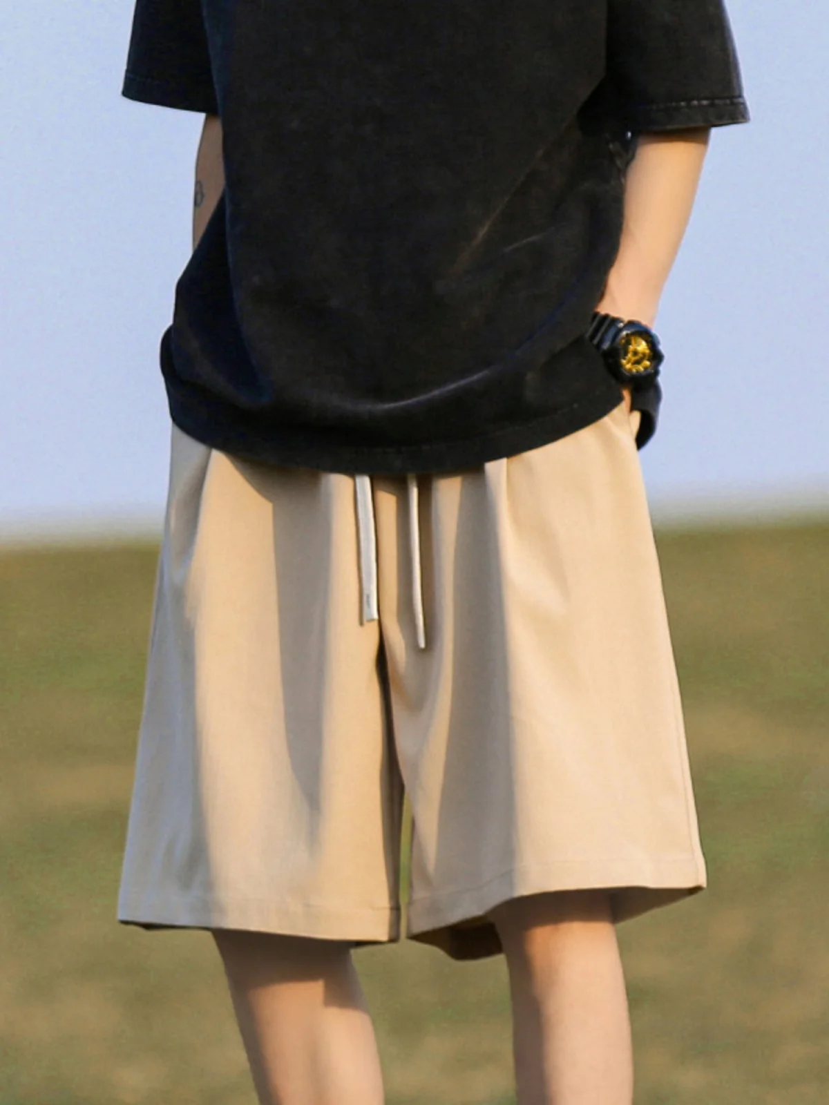 

Мужские шорты из ледяного шелка, длиной до середины икры, повседневные, летние, модные, с низкой талией, прямого кроя, для молодежи, энергичные, стильные