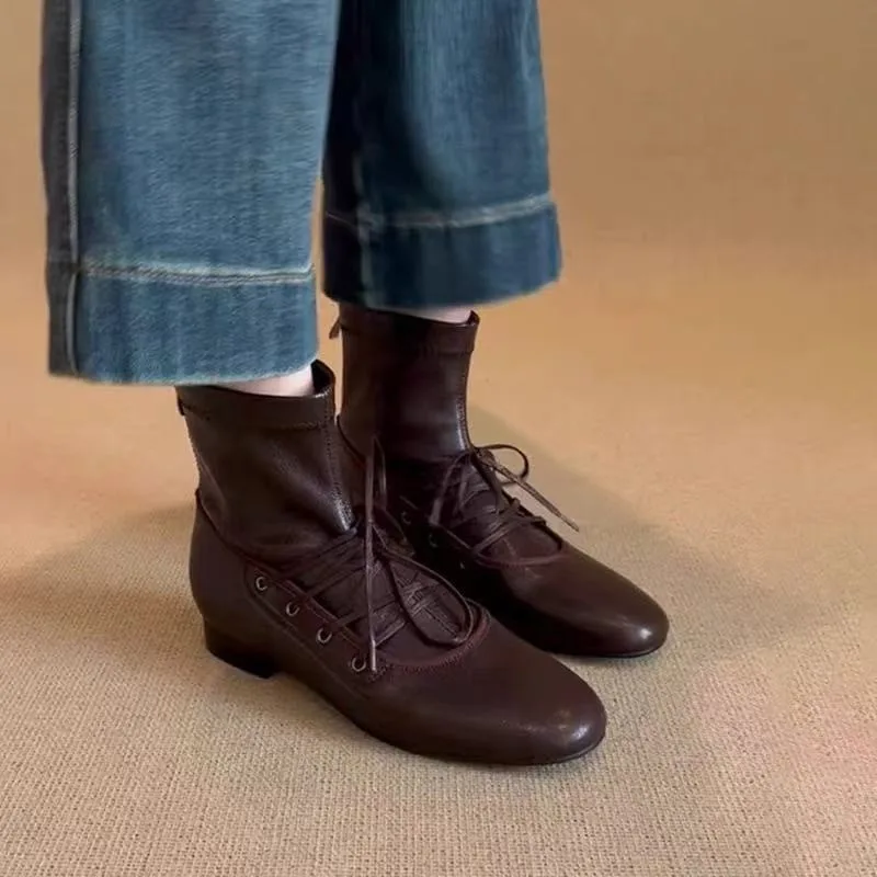 Women's Niche Retro Flat Rear Zip Stretch Tight Boots 2025 Fall Winter Skinny Lace-Up Non-Slip Booties