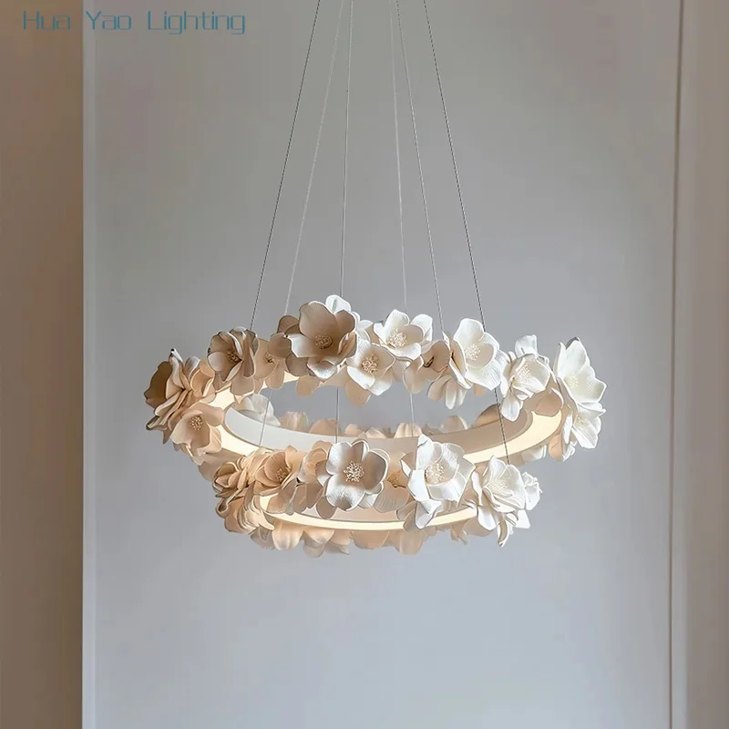 French Flower Pendant Light with Circular Relief and Sense of Luxury Antique Style Pendant Light for Living Room Dining Room LED