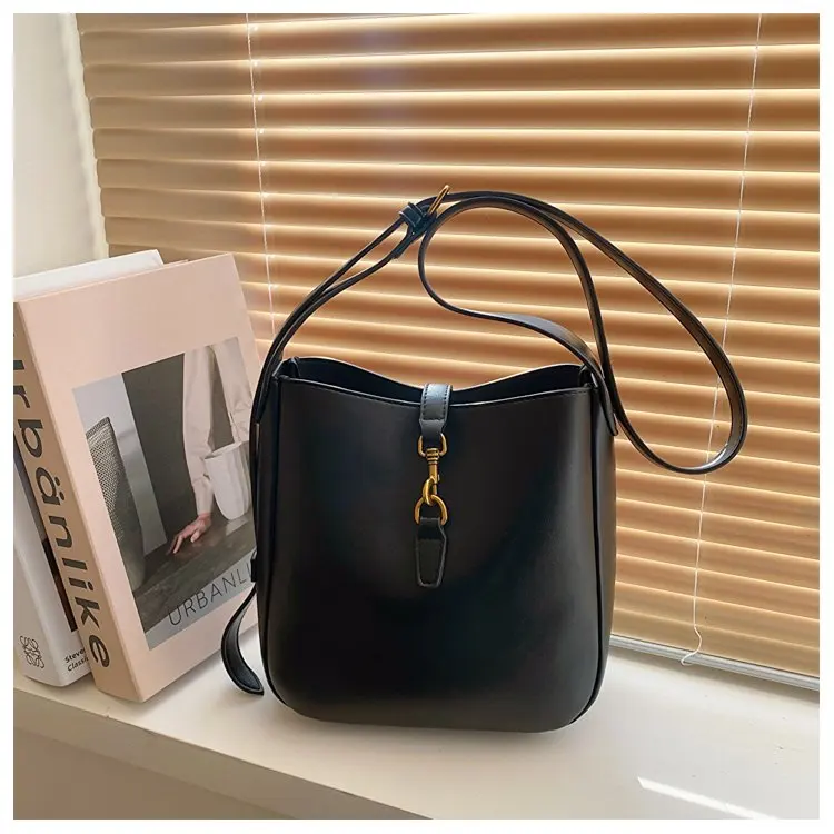 Vegan Leather Shoulder Bag 2025 - Elegant Small Crossbody Purse for Work & Weekend - Soft PU Leather with Metallic Hardware