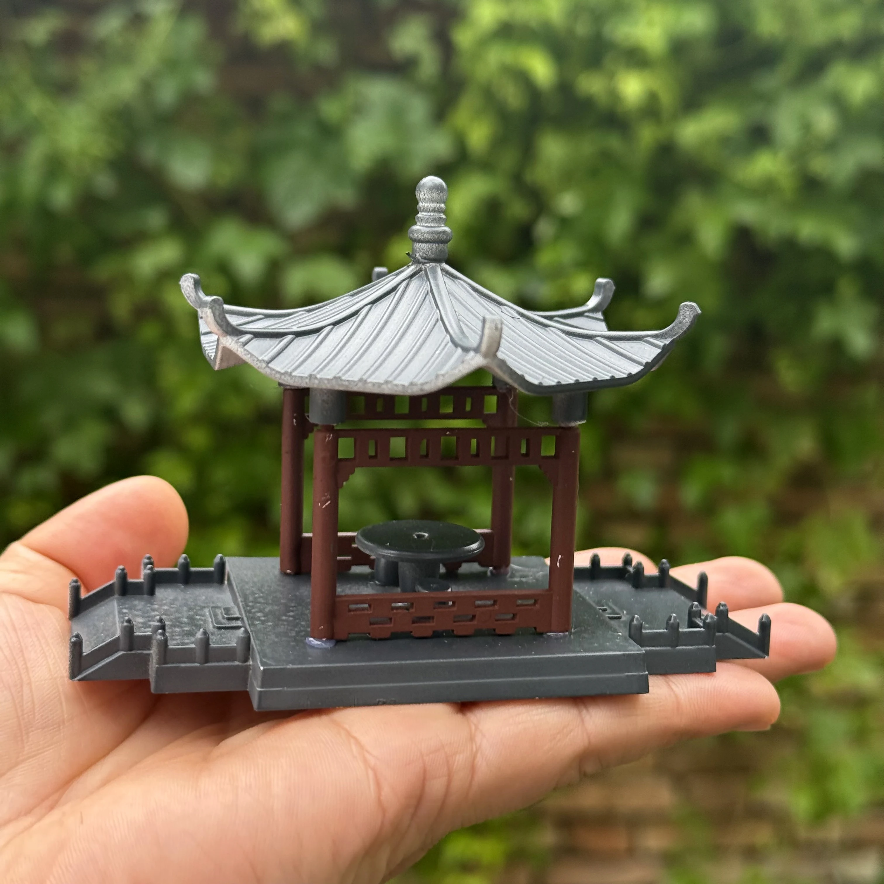 Retro Chinese pavilion model pavilion Chinese garden decoration material 1/87 Ho scale landscape decoration train railway layout