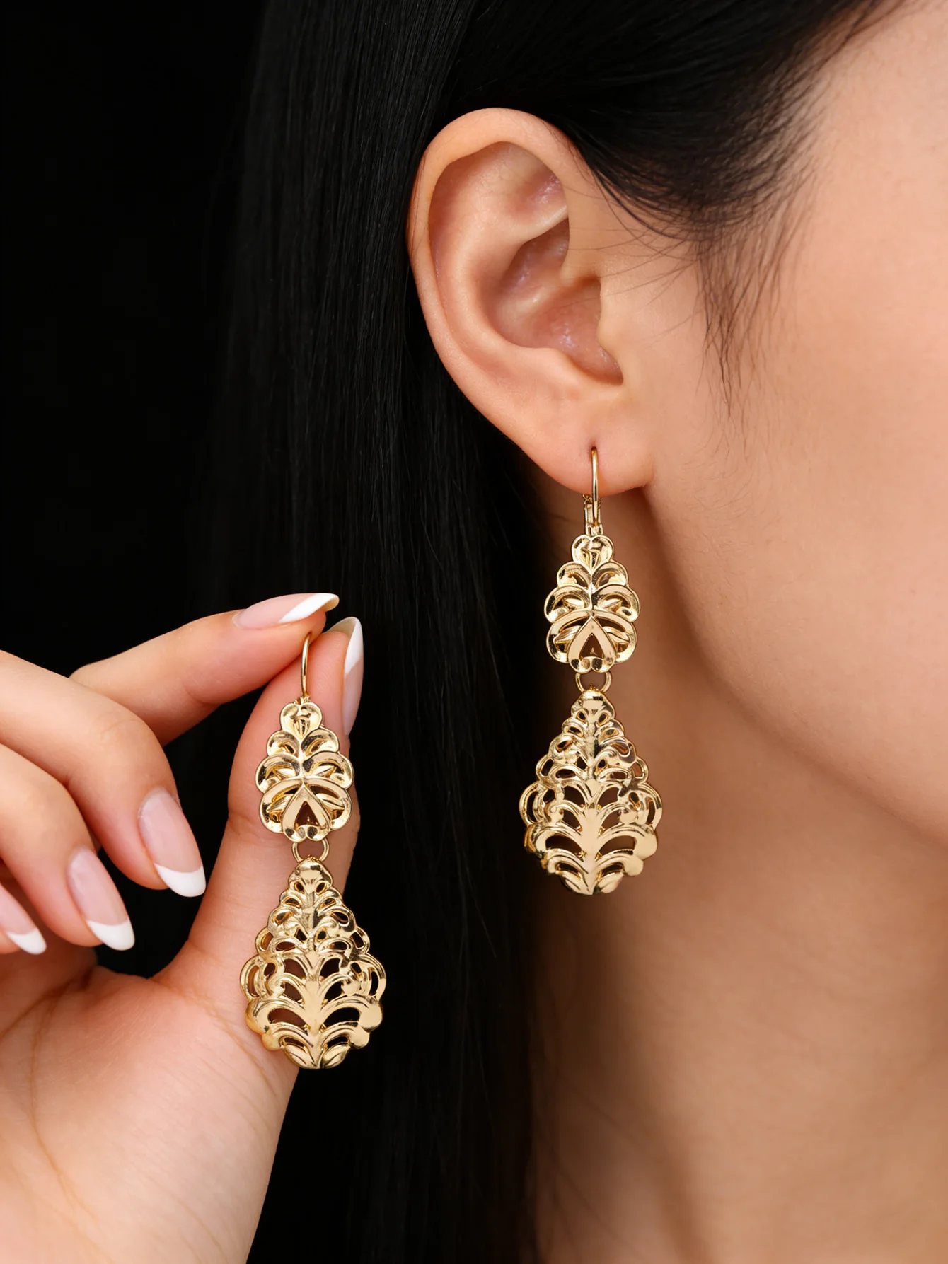 1 Pair of Vintage Women's Earrings, Traditional Arabic Filigree Craftsmanship, Double-Layered Water Drop and Floral Design, Moroccan Kaftan Dress Accessories, Jewelry Earrings