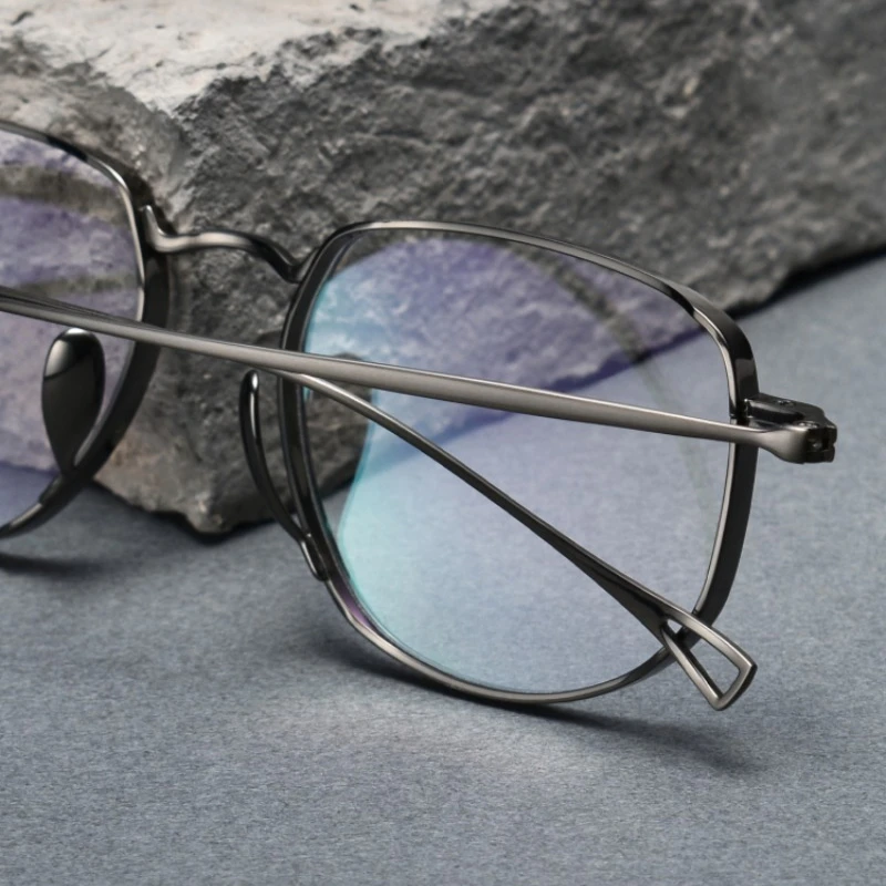 Japanese Style Pure Titanium Polygonal Eyeglass Frames Men Women Trend One-piece Nose Pads Wide Rim Prescription Glasses Frames