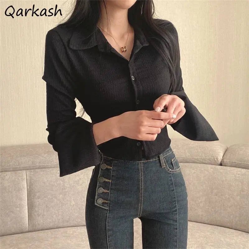 Balck T-shirts Women Slim Goth Flare Sleeve V-neck Korean Style Sexy Girls Simple All-match Crop Tops Elegant Spring All-match