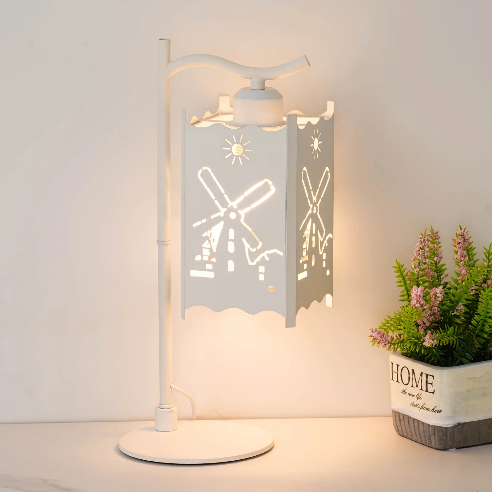 

Nice Desk Lamp Decoration Bedroom Bedroom Bar Coffee Shop LED Night Light