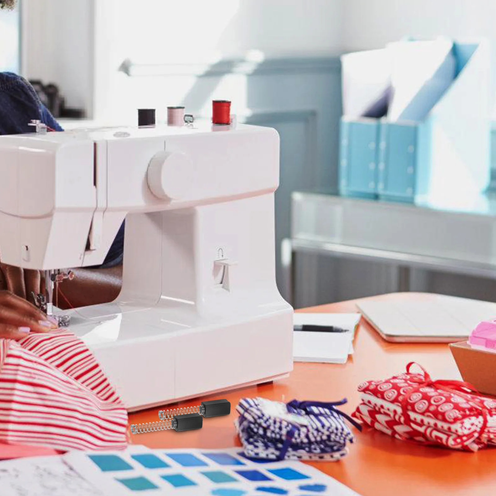 

10Pcs Carbon Brush Motor Sewing Machine Replacement Kit Carbon Brush Overlock Machine Repair Small Motor Parts Accessories