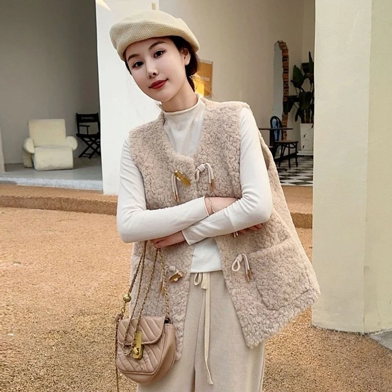 سترة صوف امبسوول عصرية لخريف وشتاء 2025 مع معطف أنيق بدون أكمام من فرو الغنم ​