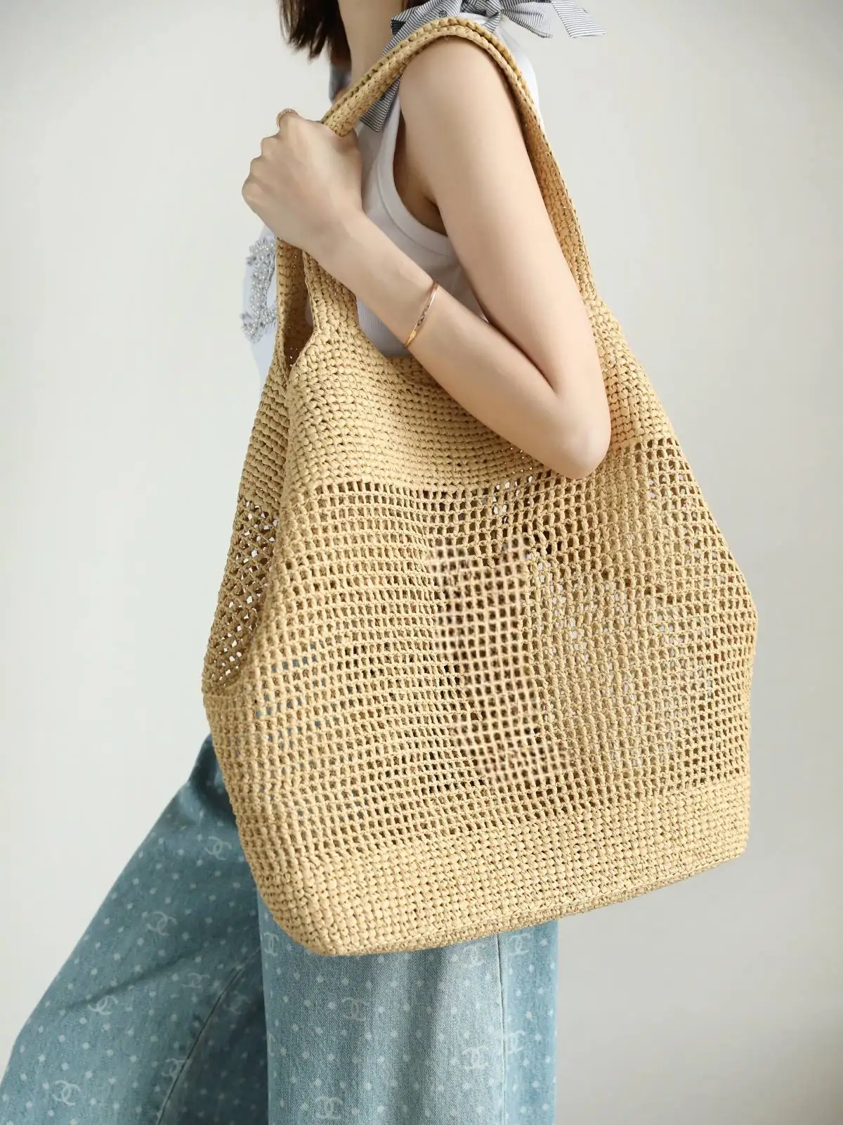 

2025 New! Handmade Raffia Tote Bag - Crochet Beach Bag, Hollow-Out Boho Purse for Women, Fashion Summer Shoulder Bag