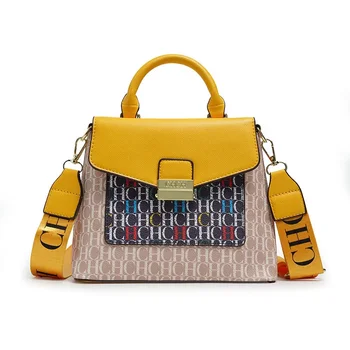 CH Dameshandtas Niche Dames Schouder Letters Gedrukt Dagelijks Commuter Design Mode Crossbody Tas Temperament Klassiek