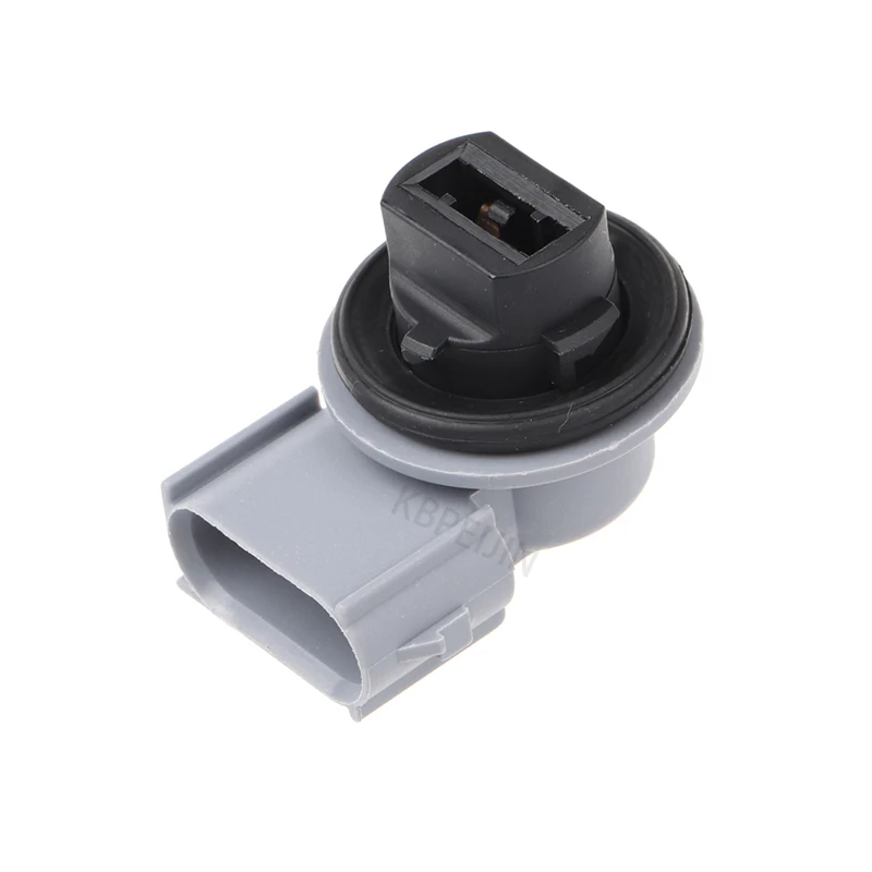 1Pcs Car Light Lamp Holder For Ford Escape Chevrolet Equinox Cadillac T20 Bulb Socket Accessories