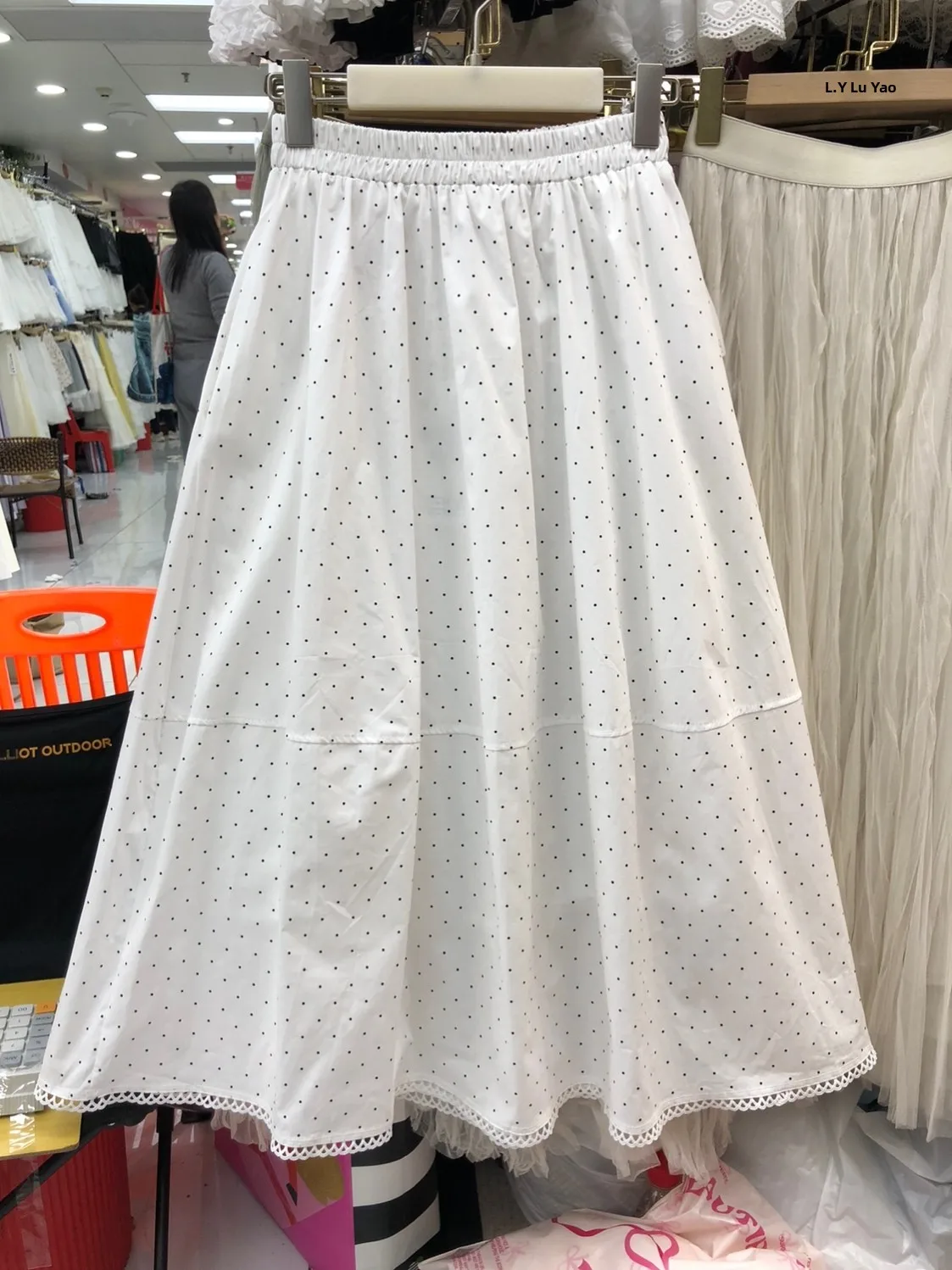 

Нежная кружевная белая юбка миди в горошек, женская, А-силуэт, средней длины, весна 2026, универсальная, антивозрастная, с защитой от выцветания
