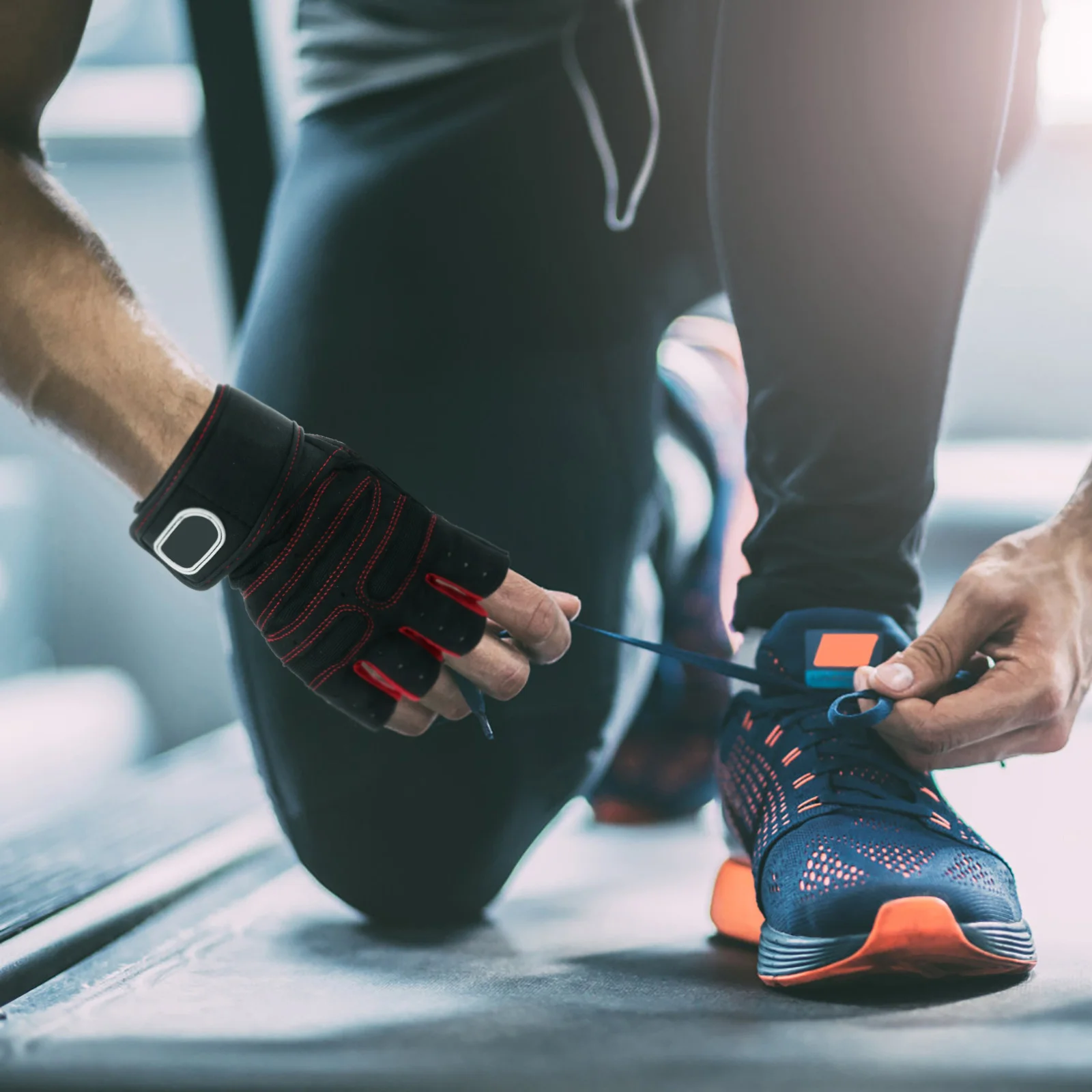 Men Fitness Half-Finger Gloves Anti-Slip Shock-Absorbing Durable Cloth Material Comfortable Breathable for Riding Weight Lifting