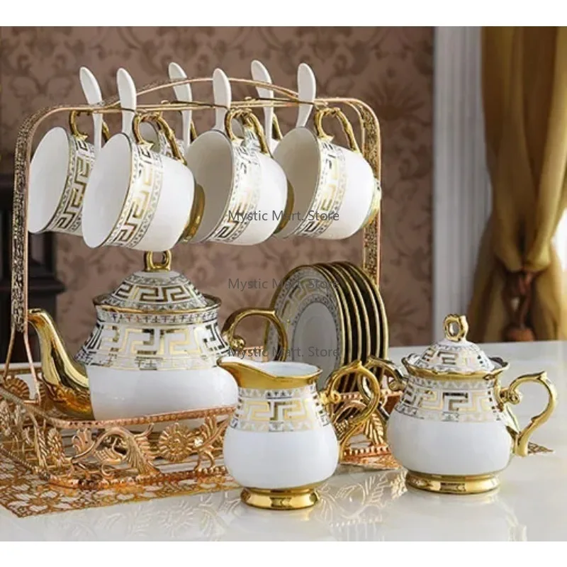 Set da caffè in ceramica europea con tazza da caffè Set britannico di tazze da tè pomeridiano Camelia