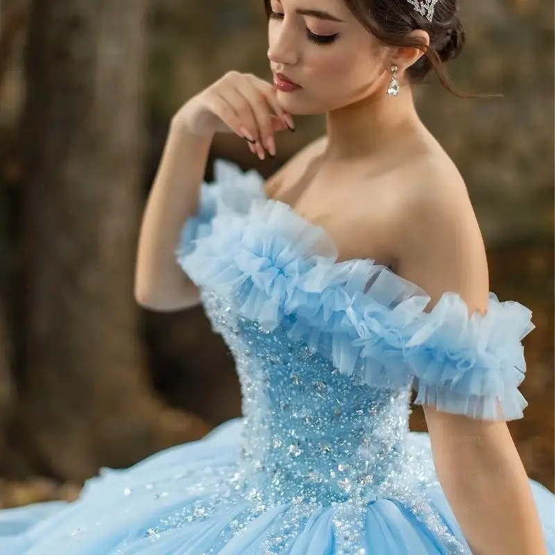 Elegant Ball Gown Quinceanera Dresses Off Shoulder Beading Crystal Tiered Tull Party Birthday Sweet 16 Vestidos 15 De Anos