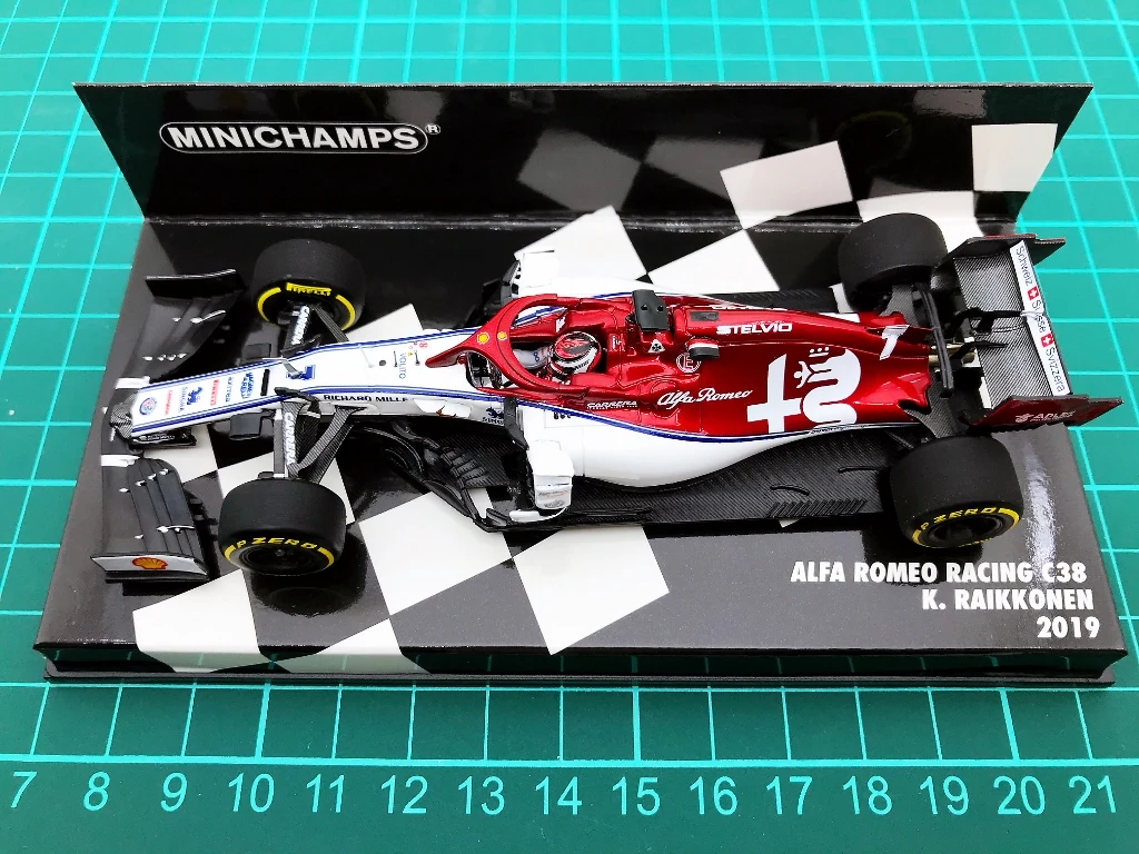 

Minichamps 1:43 F1 C38 2019 Kimi Raikkonen Simulation Limited Edition Resin Metal Static Car Model Toy Gift