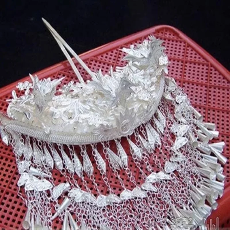 

Chinese Miao Silver Ornaments Ethnic Minorities Wear Phoenix Hair Hairpin Headdress