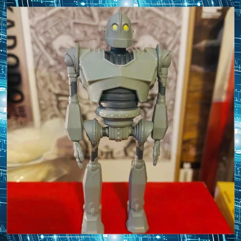

In Stock Hot Super7 3.75in The Iron Giant Reaction Figure Toy Variants Movie Model Toy Collection Gift Doll Desk Decoration