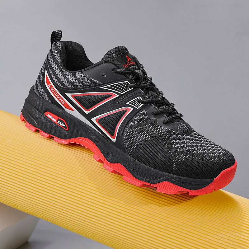 Bionic Anti-Slip Tread Pattern Rubber Outsole High Wear-Resistant Multi-Directional Grip Sole for Enhanced Traction And Durabili