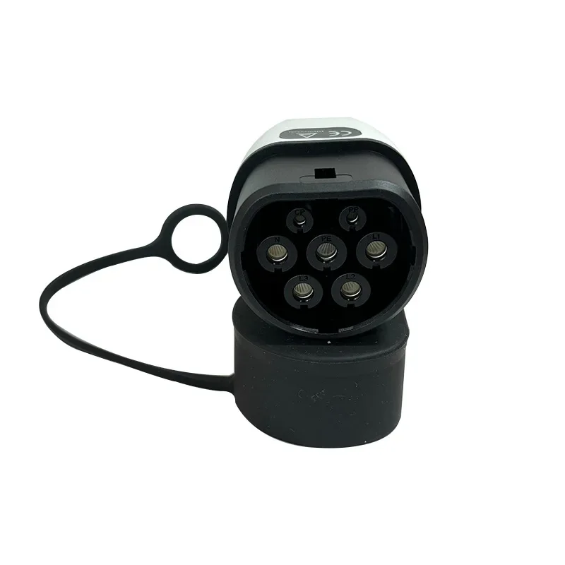 11KW و 22KW ثلاث مراحل محول للمركبات الكهربائية 16A 32A شاحن سيارات كهربائية نوع 2 ذكر التوصيل إلى أنثى IEC62196-2 محول